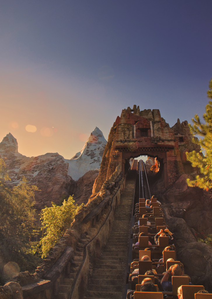 Disney animal kingdom expedition everest